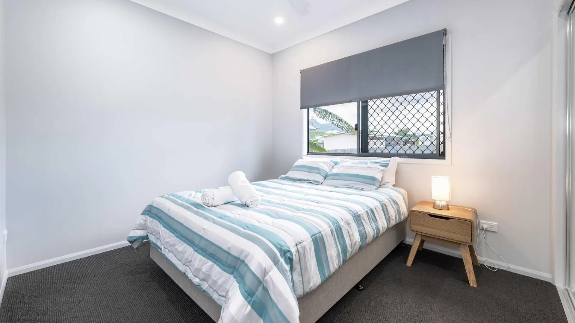 Getaway On The Green Rosslea Holiday home