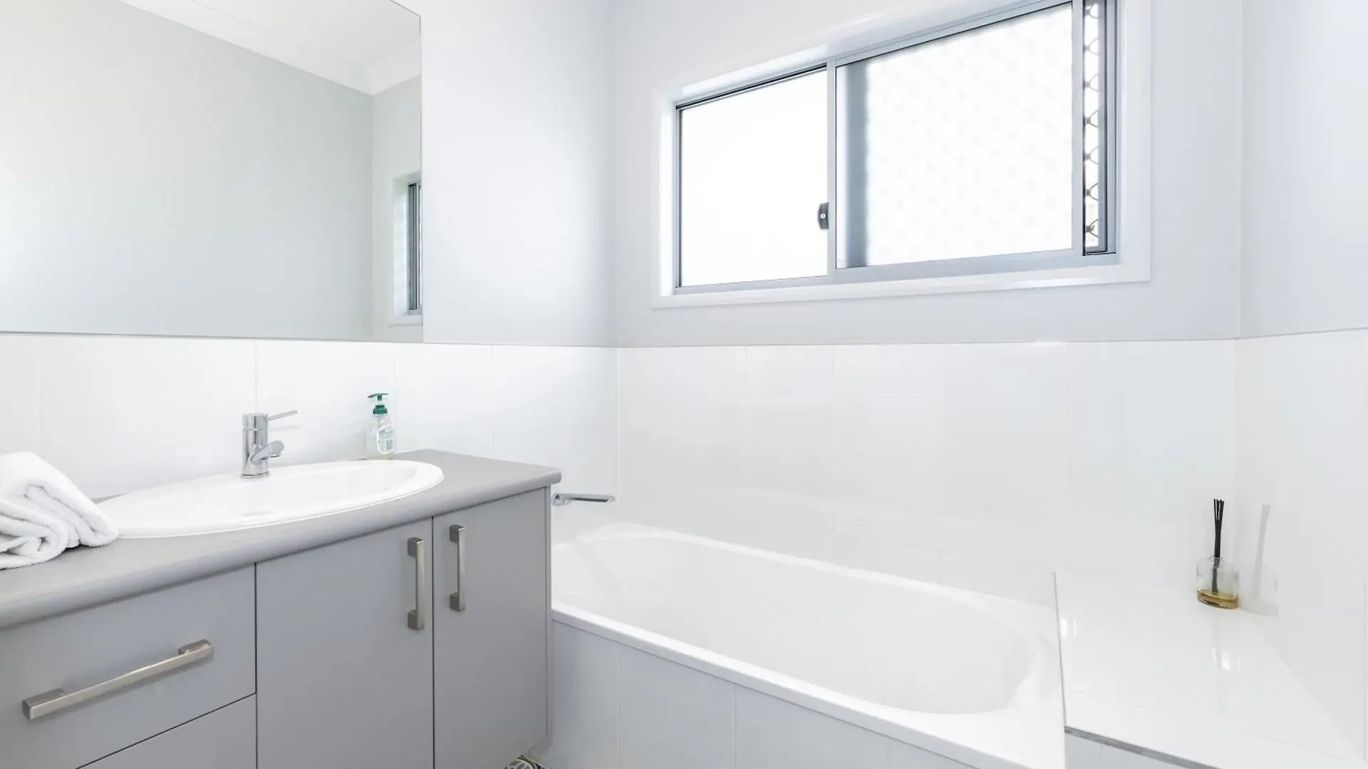 Holiday home Getaway On The Green Rosslea Australia
