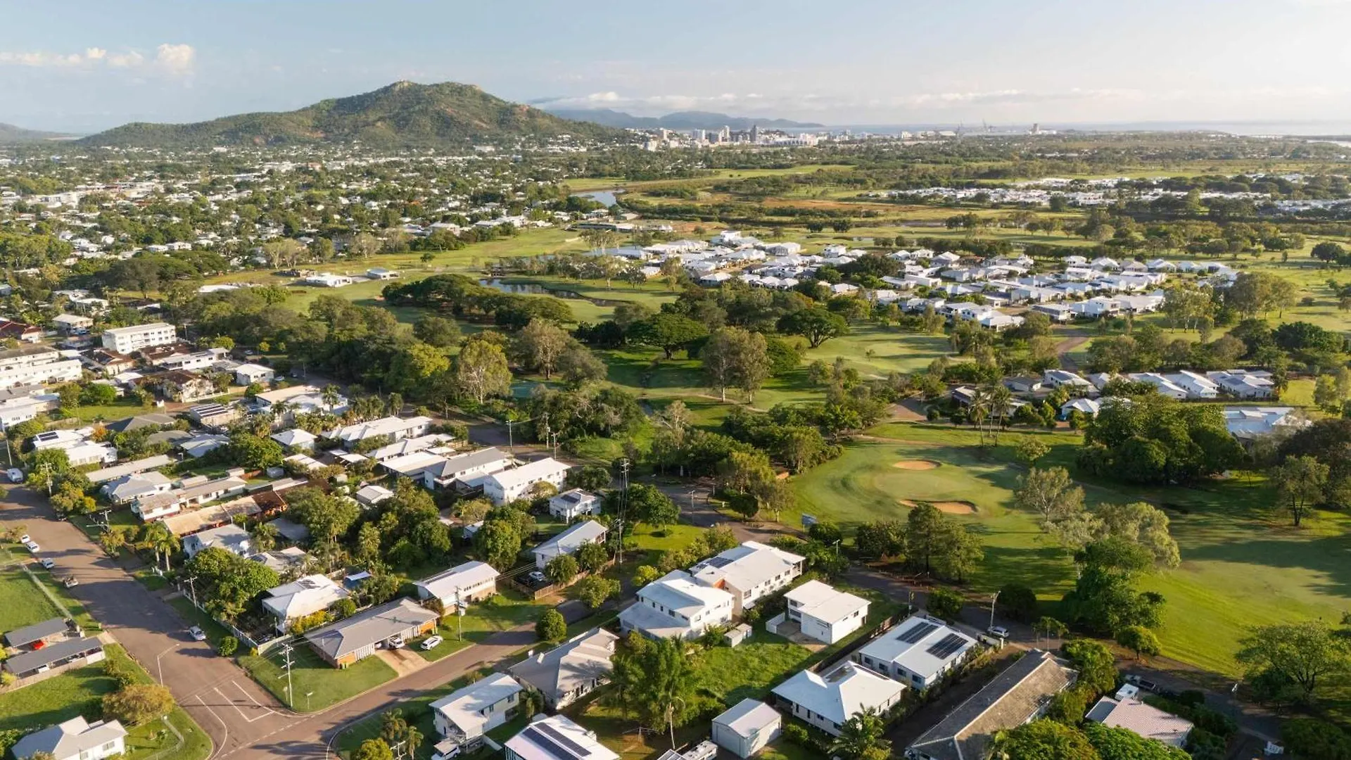 Holiday home Getaway On The Green Rosslea